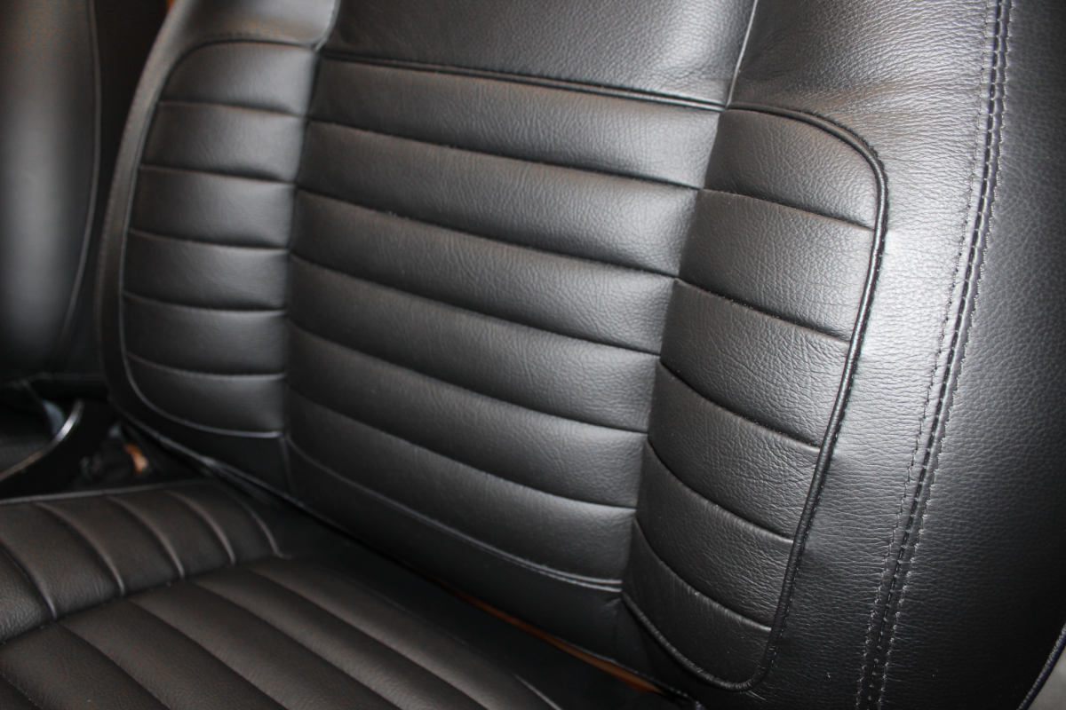 Valiant on sale charger seats